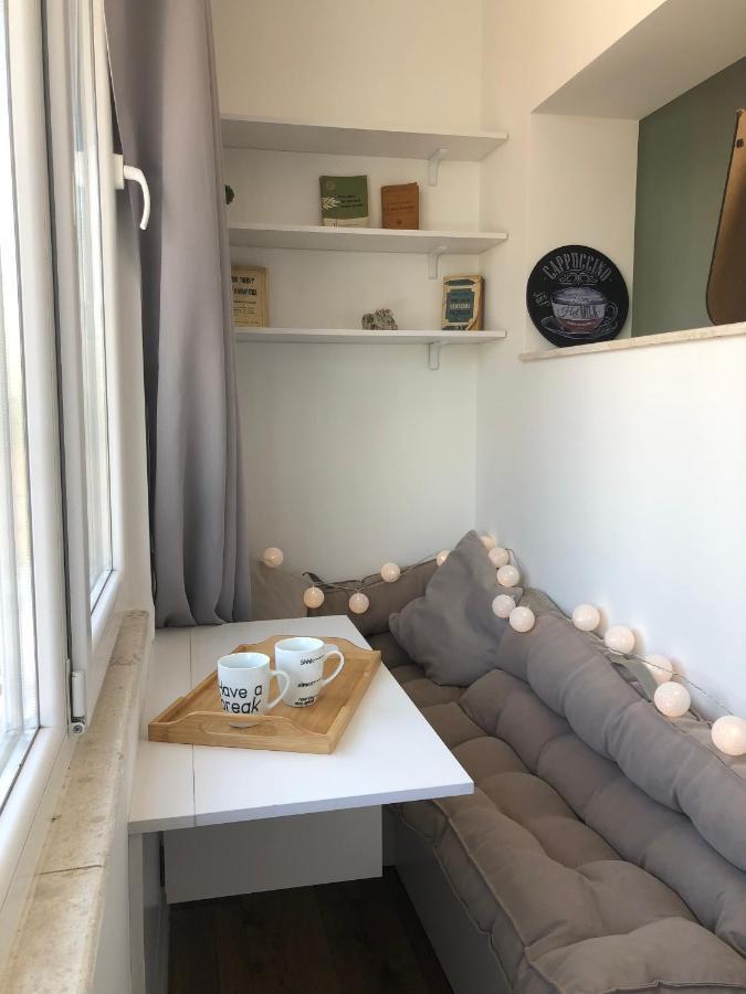 Central Studio Apartments Tirana Kültér fotó