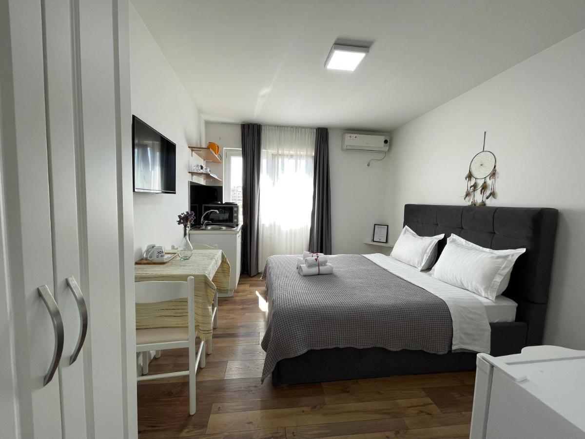 Central Studio Apartments Tirana Kültér fotó