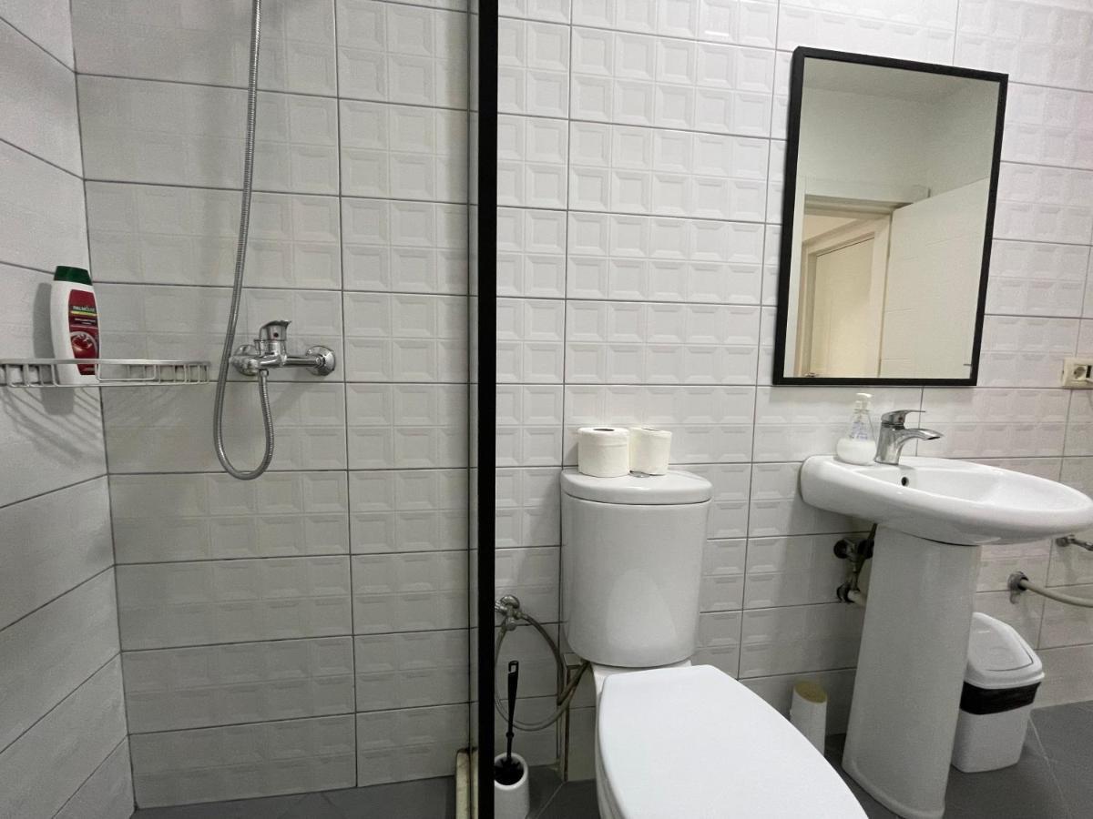 Central Studio Apartments Tirana Kültér fotó