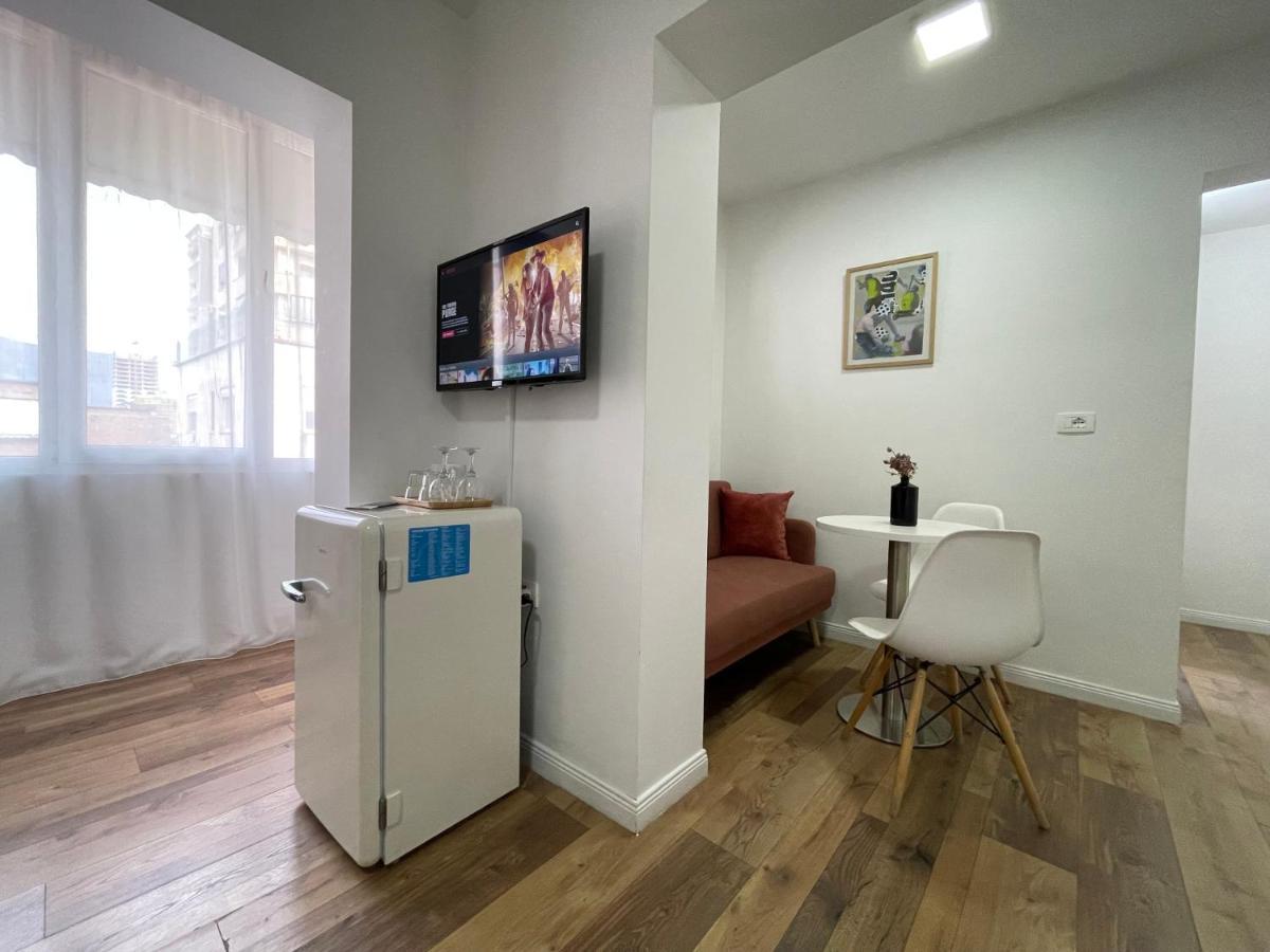Central Studio Apartments Tirana Kültér fotó