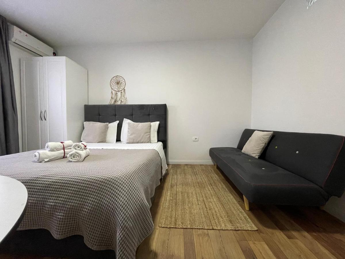 Central Studio Apartments Tirana Kültér fotó