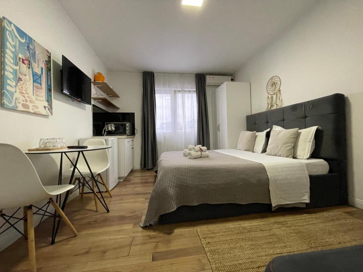 Central Studio Apartments Tirana Kültér fotó