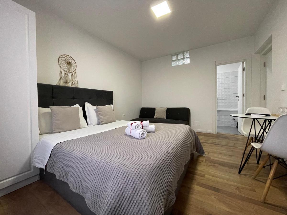 Central Studio Apartments Tirana Kültér fotó