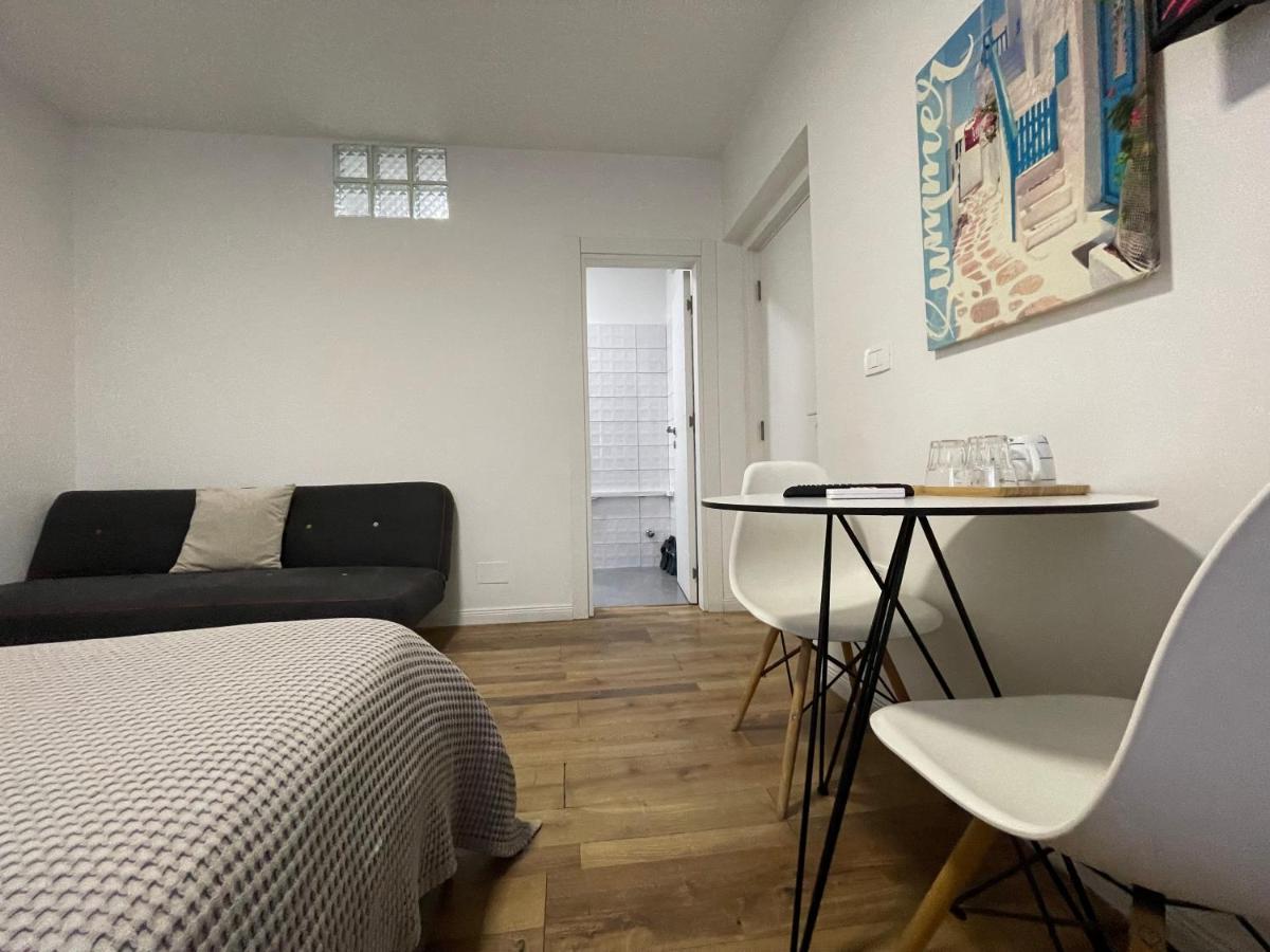 Central Studio Apartments Tirana Kültér fotó