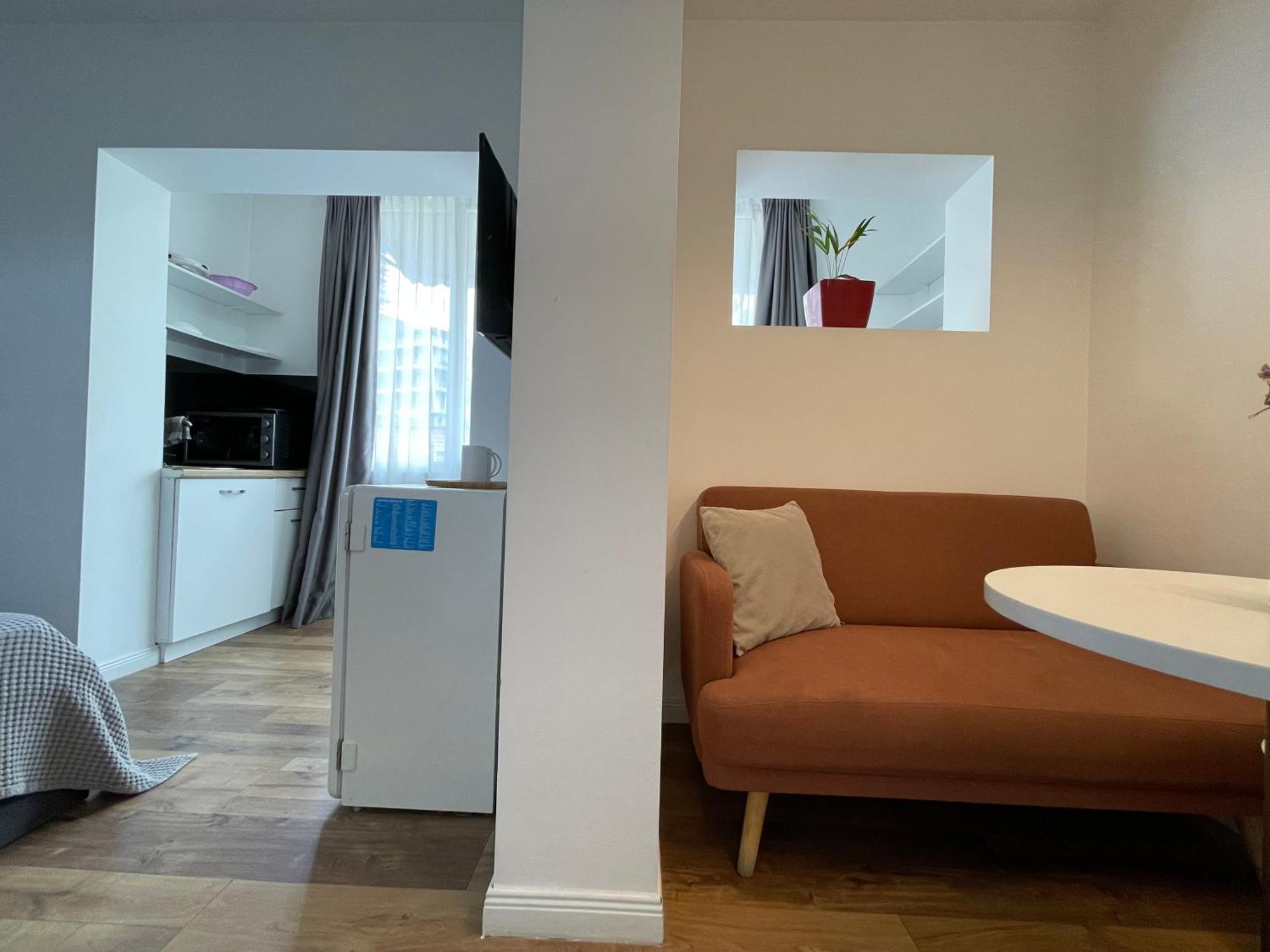 Central Studio Apartments Tirana Kültér fotó