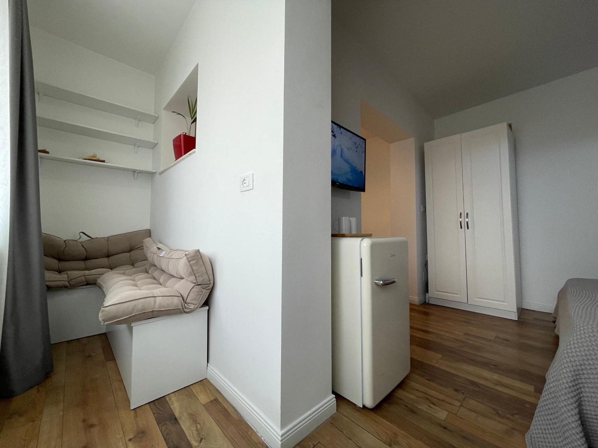 Central Studio Apartments Tirana Kültér fotó